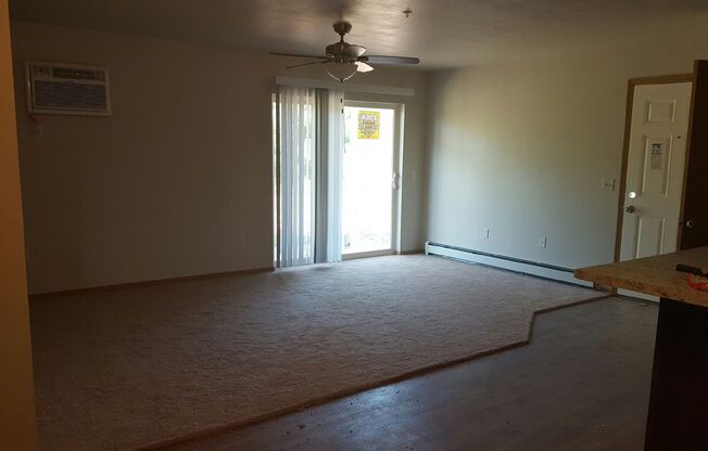 2 beds, 2 baths, 1,076 sqft, $1,475, Unit 4312-12