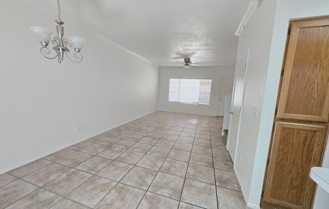 3 Bedroom 2.5 Bathroom Sonoma Village Townhouse