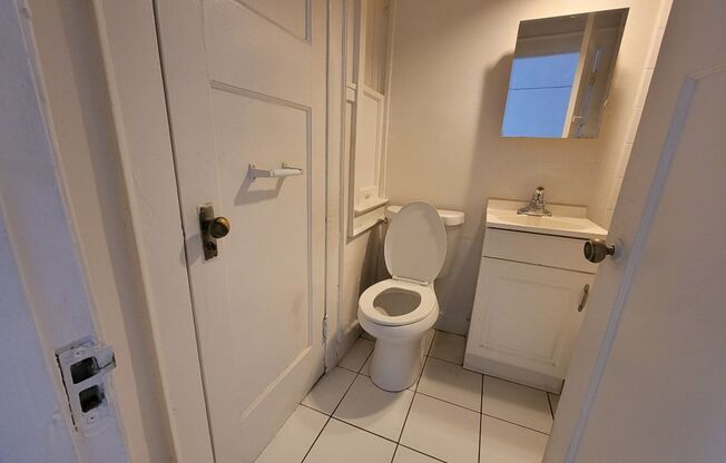 Studio, 1 bath, $795, Unit 103