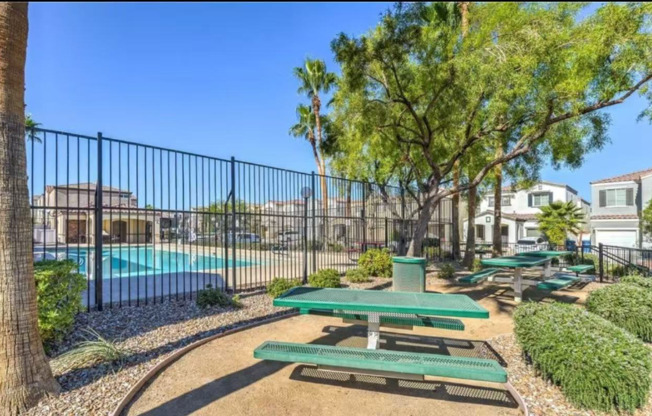 7708 HAMPTON WILLOWS LN