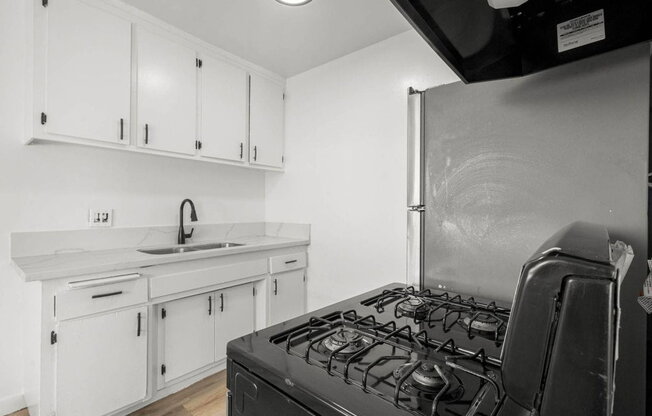 2 beds, 1 bath, 875 sqft, $1,688, Unit 7a