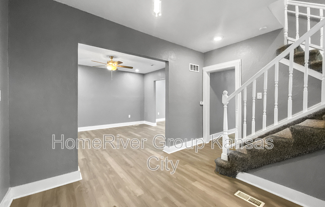 3501 E 34 ST