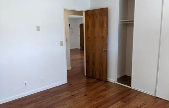 2 beds, 1 bath, 800 sqft, $1,695, Unit #3