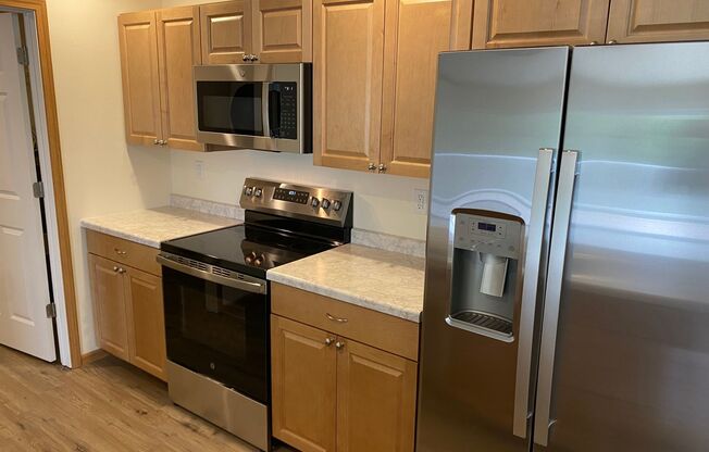 1 bed, 1 bath, $1,325, Unit 102