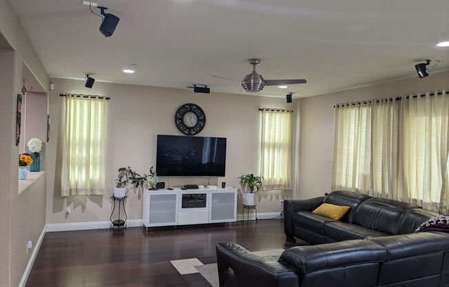 Lovely 4 Bedroom Blackstone Home