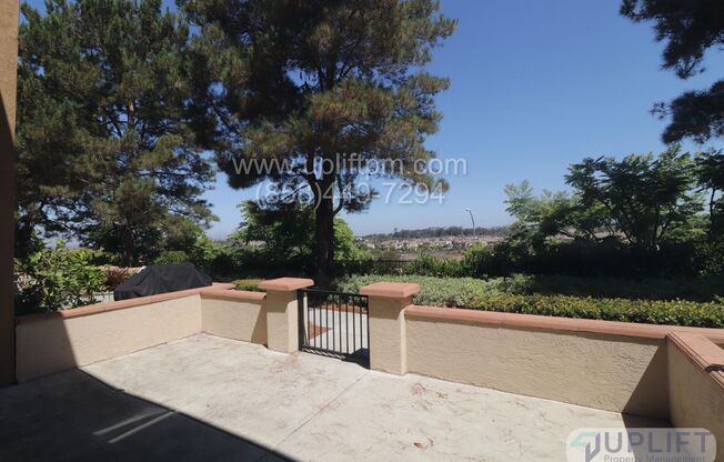 2 Bed, 3 Bath Townhome Near Parks, Shopping And Dining. *****MORE PHOTOS COMING SOON*****