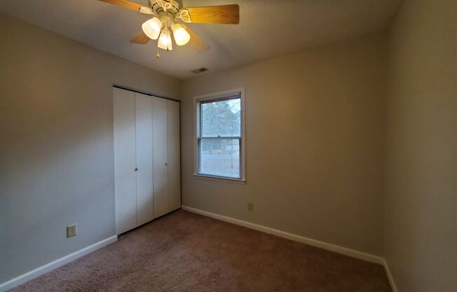 3 beds, 2 baths, $1,600