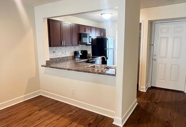 2 beds, 2 baths, 1,057 sqft, $1,925, Unit 1007 G #1A