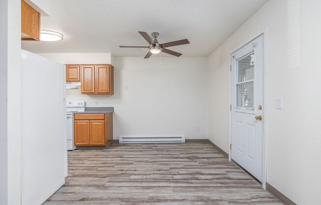 3 beds, 2 baths, 1,237 sqft, $1,650, Unit A201