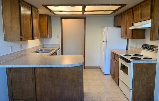 3Bd/2Ba Single Story Home - Available to View!