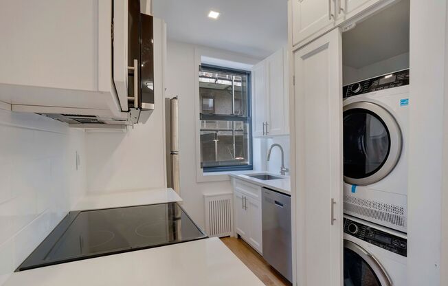 1 bed, 1 bath, $4,765, Unit 48