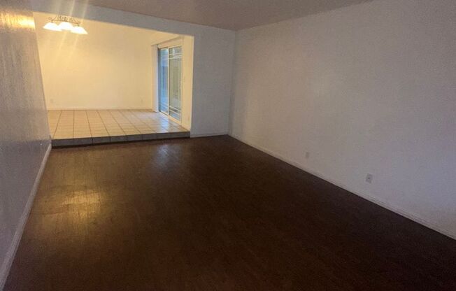 Remodelled Duplex With Lincoln Schools