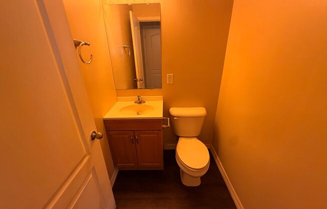 2 beds, 1.5 baths, 1,047 sqft, $1,395, Unit Unit 23