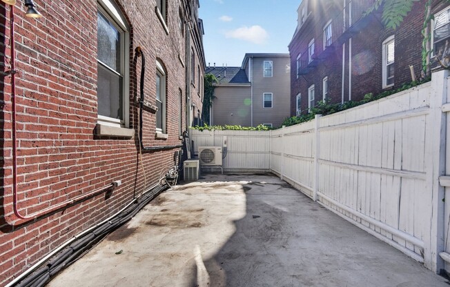 6 beds, 3 baths, 3,290 sqft, $6,500, Unit 0