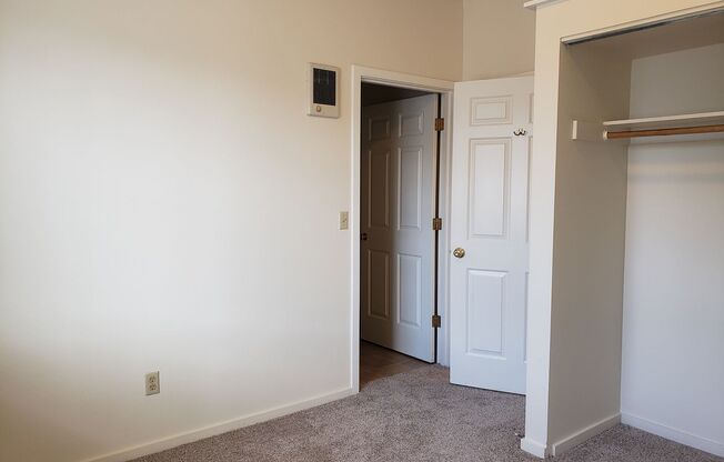 2 beds, 2 baths, $1,395, Unit 216