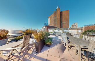 14 HORATIO ST
