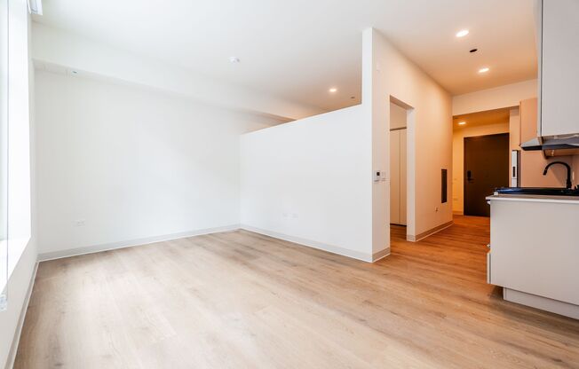 1 bed, 1 bath, 389 sqft, $2,710, Unit 210