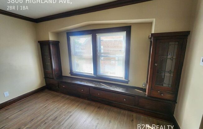3806 HIGHLAND AVE