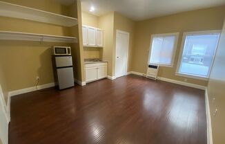 Studio, 1 bath, 220 sqft, $1,025, Unit 134