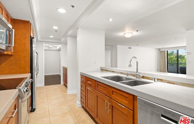 2 beds, 2.5 baths, 1,888 sqft, $7,500, Unit 705