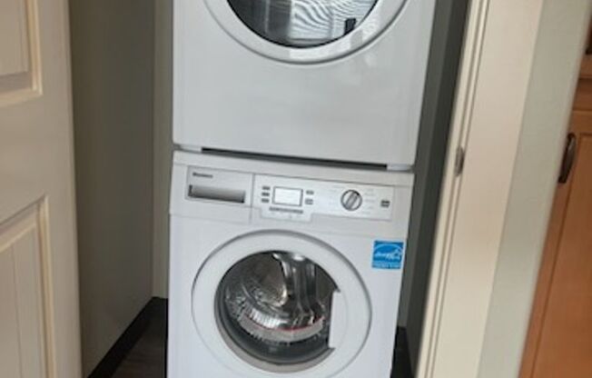 Studio, 1 bath, 354 sqft, $1,425, Unit 110-79