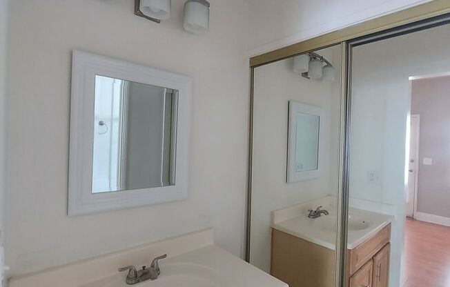 Studio, 1 bath, $1,450, Unit 4