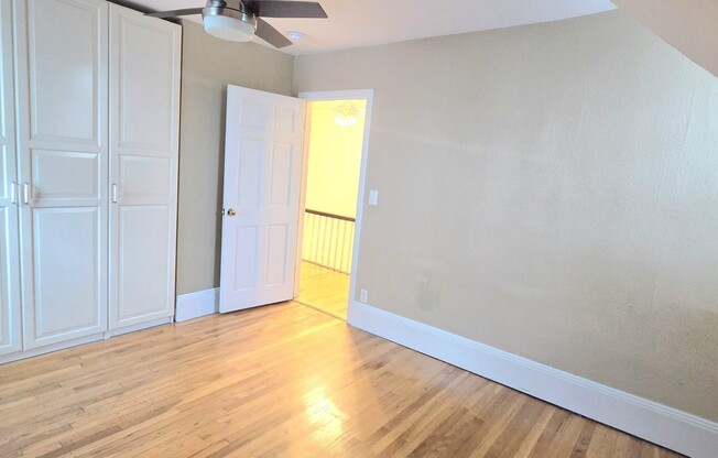 3 beds, 1.5 baths, 1,300 sqft, $3,300, Unit 2