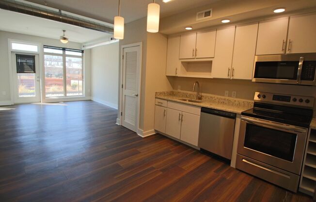1 bed, 1 bath, 605 sqft, $1,495, Unit APT 317