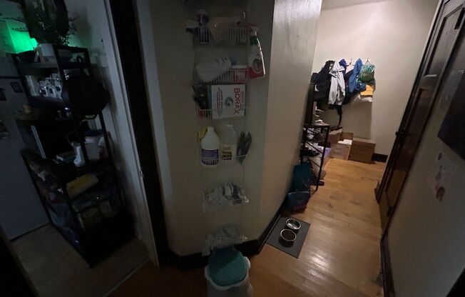 1 bed, 1 bath, $1,095, Unit 7