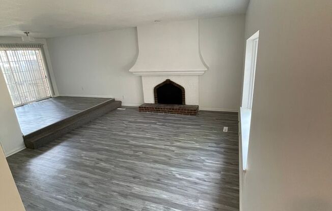 1 bed, 1 bath, 815 sqft, $1,395, Unit 22101