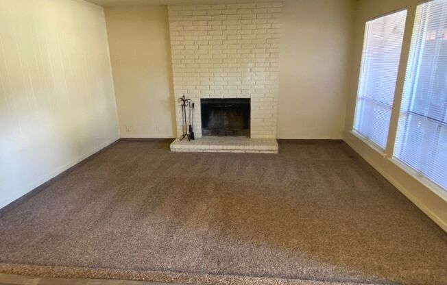SPACIOUS 3 bedroom 2.5 bathroom townhome