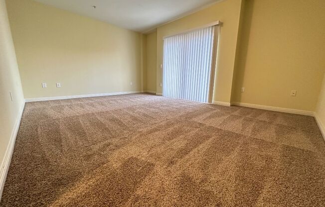 Bella Villa - Laurel