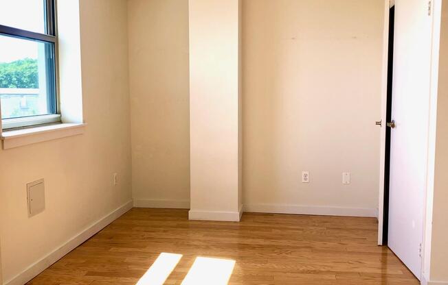 Studio, 1 bath, 500 sqft, $2,779, Unit PH9A