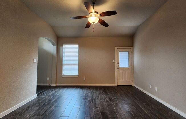 3 beds, 2 baths, $1,595