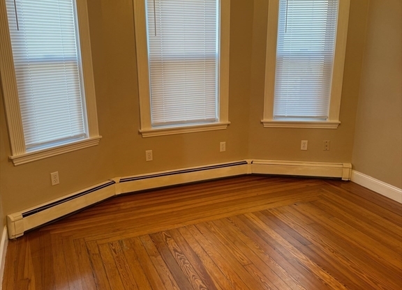 2 beds, 1 bath, 1,000 sqft, $2,200, Unit 1