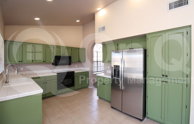 10879 E KALIL DR