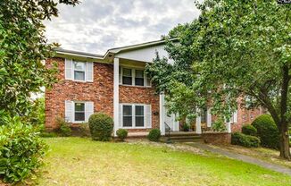 MOVE-IN READY IN FOREST ACRES!