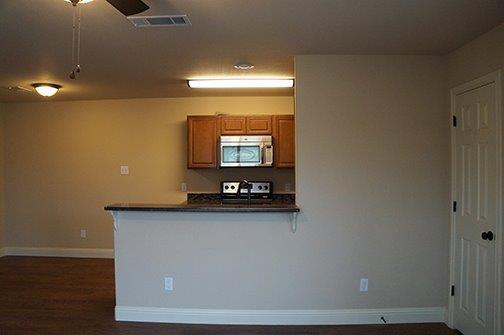 8125-8127 Tanner Ave