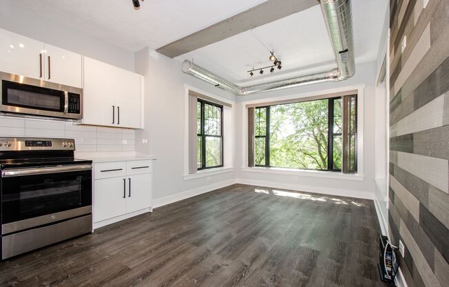 2 beds, 1 bath, 570 sqft, $2,500, Unit 501