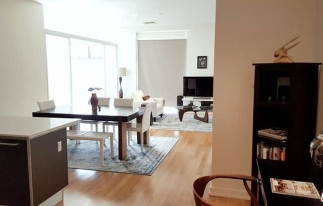 2 beds, 2 baths, 1,200 sqft, $3,650, Unit 1906