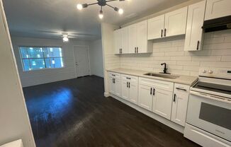 Ocala - 2 Bedroom, 1 Bath Duplex!