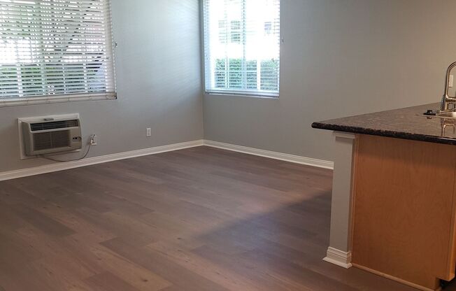 2 beds, 1 bath, 825 sqft, $2,765, Unit 0009