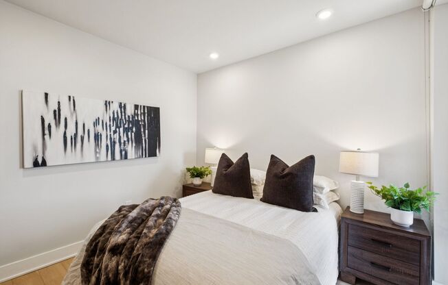 2 beds, 1 bath, 779 sqft, $1,750, Unit 105