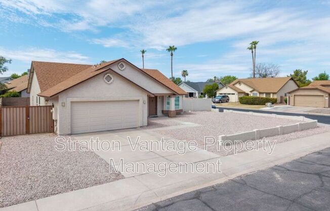 655 W DEVON CT