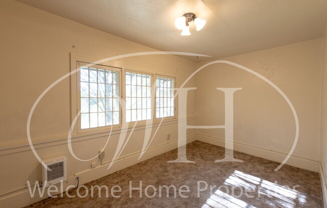 Studio, 1 bath, 450 sqft, $1,095, Unit 916 Penrose - Apt 3 (studio)