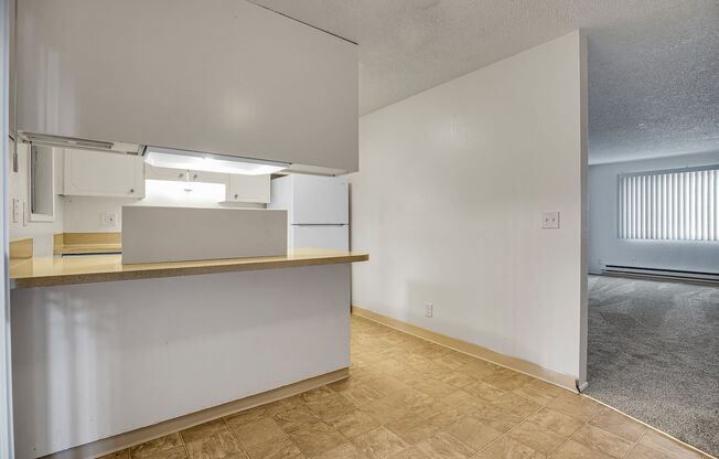 WINDSOR COURT APTS