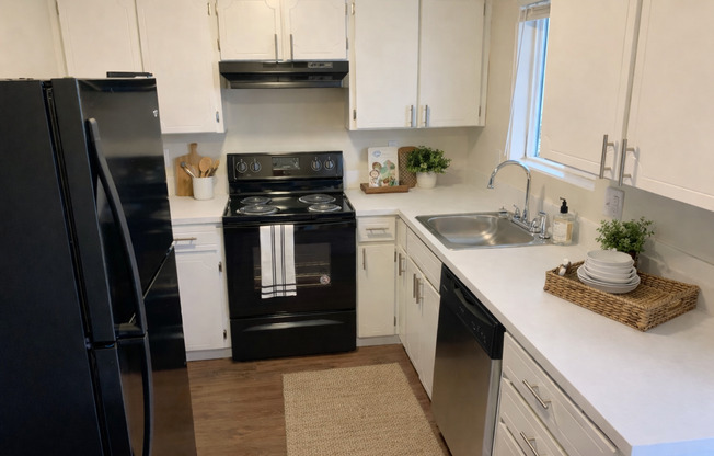 Cedarwood Villa Apartments