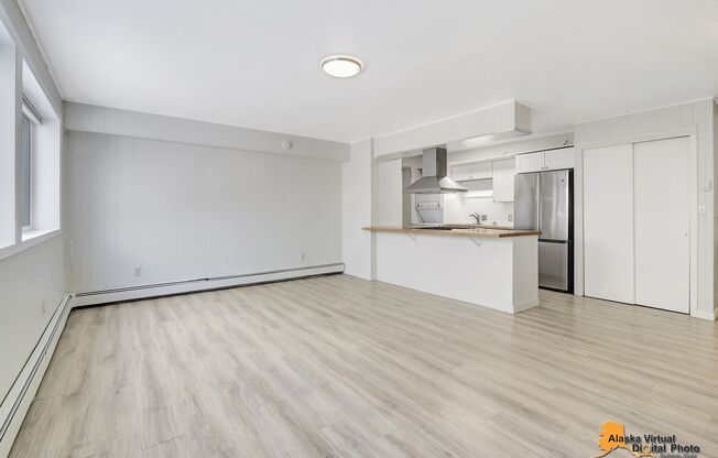 341 E 2nd Court