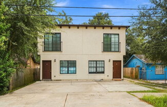 1718 ROXELLA ST