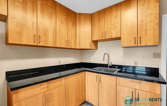 Marina: Top Floor near Presidio & Crissy Field w/ Optional Parking